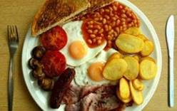 На Евро-2012 будут кормить специальными завтраками