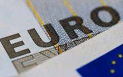 Латвия объявила о переходе на евро