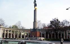 В Вене осквернили монумент Воину-освободителю