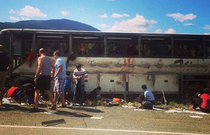 В Канаде перевернулся автобус с туристами
