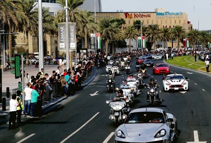 Два новых рекорда Книги Гиннеса установлены на Дубайском автомобильном фестивале