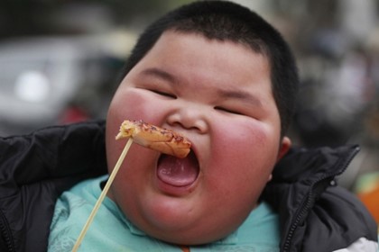 Китайский ресторан предлагает скидки толстым клиентам: чем больше вес, тем выше скидка