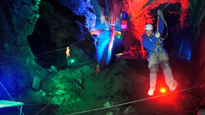В Уэльсе открыли веревочный маршрут по пещерам