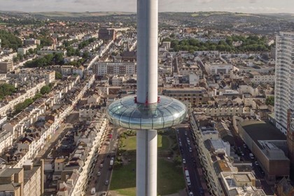 В Великобритании открылась самая высокая движущаяся обзорная площадка в мире