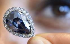 Редкий голубой бриллиант продан за 6,7 млн долларов