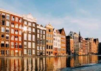 «Победа» продает билеты в Амстердам