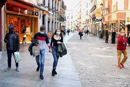 Мадрид и Барселона открывают  рестораны