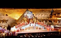 Опера «Аида»  в Гизе
