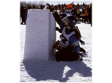 Соревнования по игре в снежки 