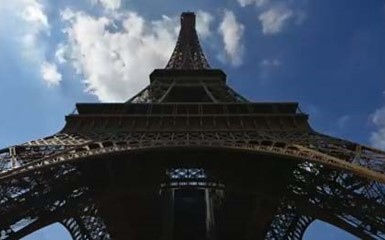 Эйфелева башня глазами туриста