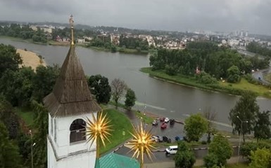 Вид на Ярославль со звонницы Спасо-Преображенского монастыря 