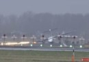 Самолет Flybe совершил жесткую посадку в Амстердаме