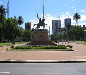 Площадь Пласа-де-Майо