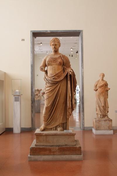 Римская статуя