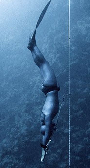 Женщина-рыба нырнула на 96 метров