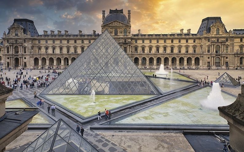 Составлен ТОП-5 мест Парижа, куда НЕ НУЖНО ходить туристам