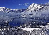 Озеро Бохинь. Таким увидят его туристы в декабре-марте.