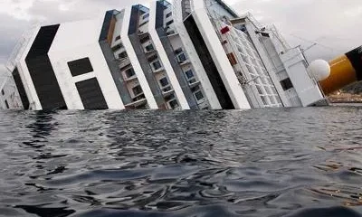 Капитан Costa Concordia развлекался во время трагедии