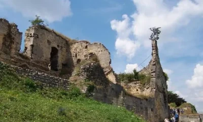 Фалкенбург (Valkenburg) - город замков и подземных лабиринтов