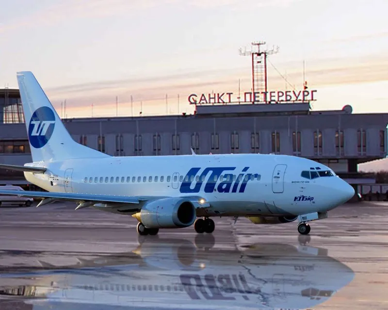 Боинг UTair аварийно сел в Пулково