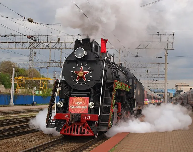 Туристы отправятся в пригороды Петербурга на паровозе