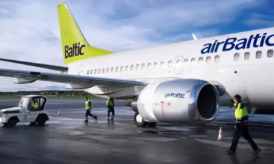 Рейс AirBaltic задержали из-за пьяных пилотов