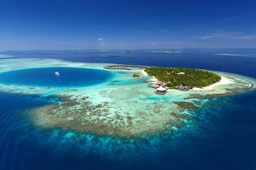 Годовщина отеля Baros Maldives