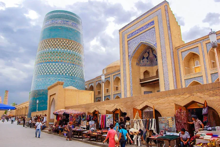 Новыми маршрутами Хорезма