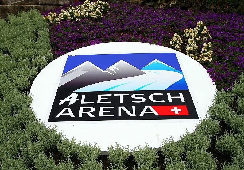 Увидеть всё:  большая прогулка по Швейцарии. Часть 3: Ледяная  река