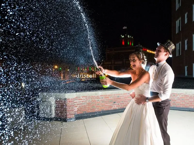 Полезные советы путешественникам. Когда лучше бронировать отели на Новый Год?