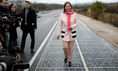 Во Франции открыли солнечную дорогу