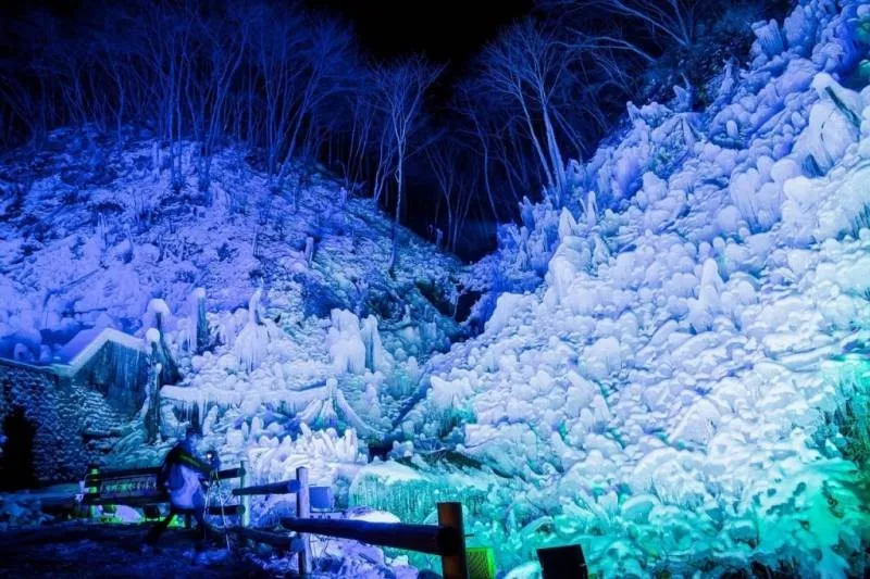 Зимняя сказка Долины Оноути в Японии