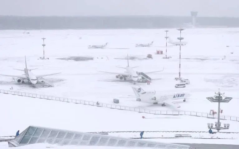 Воздушные гавани Москвы отменили более 30 рейсов