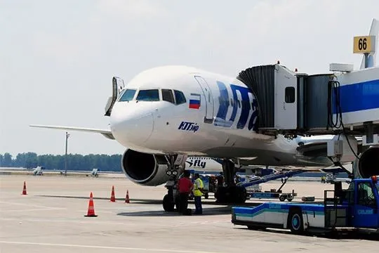 Российские туристы «застряли» на Хайнане