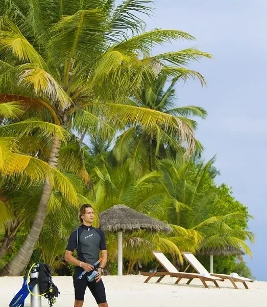 Снорклинг и дайвинг в Kurumba Maldives