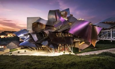 Отель Marques de Riscal вошел в топ-10 самых причудливых мест для отдыха