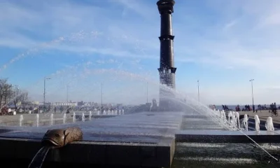 Сезон фонтанов открылся в Петербурге