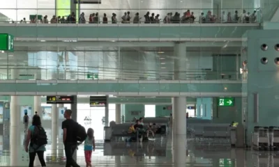 Очереди на паспортном контроле в Эль-Прате: к офицерам таможенной службы прибыло подкрепление