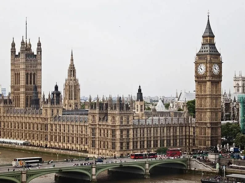 Парламент закрыли для туристов