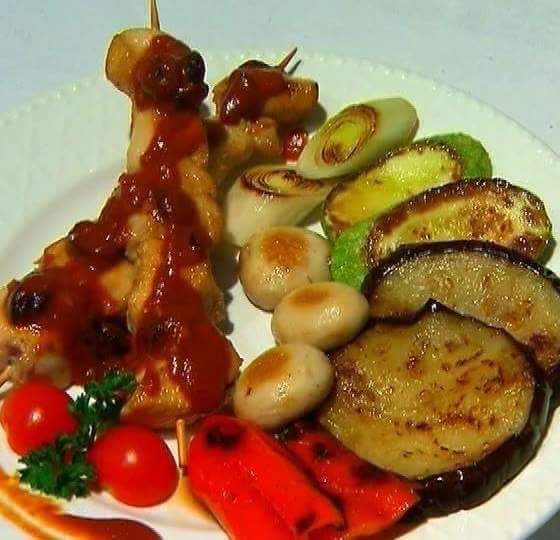 Сербская кухня. Пикантные куриные шашлычки от Николы Радишича