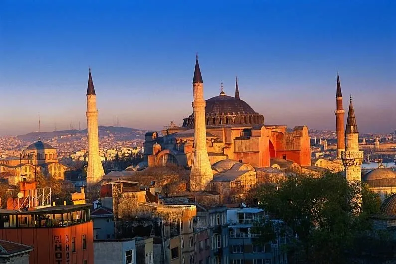 Россияне готовы ехать в Турцию и поздней осенью, и на Новый Год