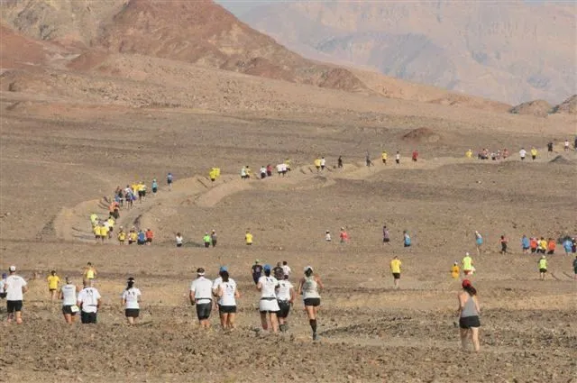 Международный марафон в пустыне стартует в Эйлате 17 ноября 2017 года