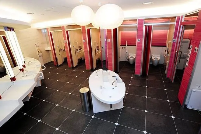 Туалетная революция в аэропорту Нарита в Токио