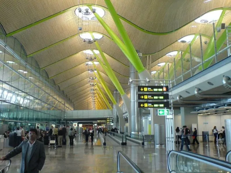 Летать прямым рейсом или с пересадкой – как выгоднее?