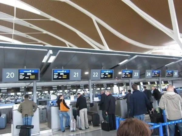 Авиакомпания Finnair начнет взвешивать пассажиров