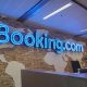 Booking.com ужесточит правила сдачи жилья в аренду