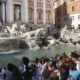 Двоих россиян вытащили из фонтана Треви в Риме