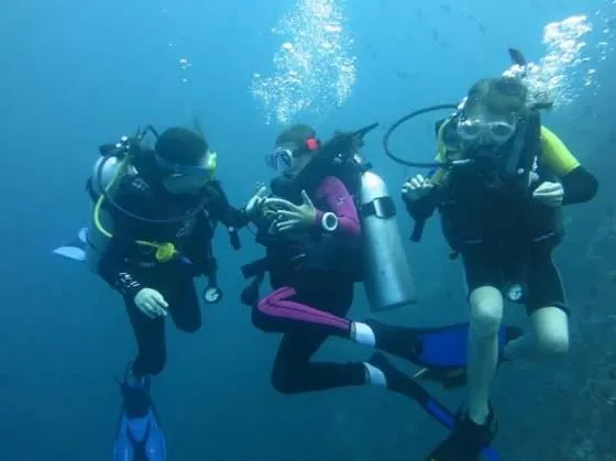 Детский дайвинг в Kurumba Maldives