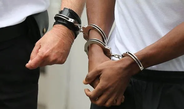 За что в России туристов штрафуют — за границей арестовывают