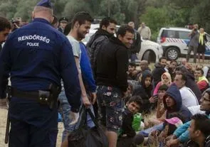 За помощь мигрантам начнут сажать